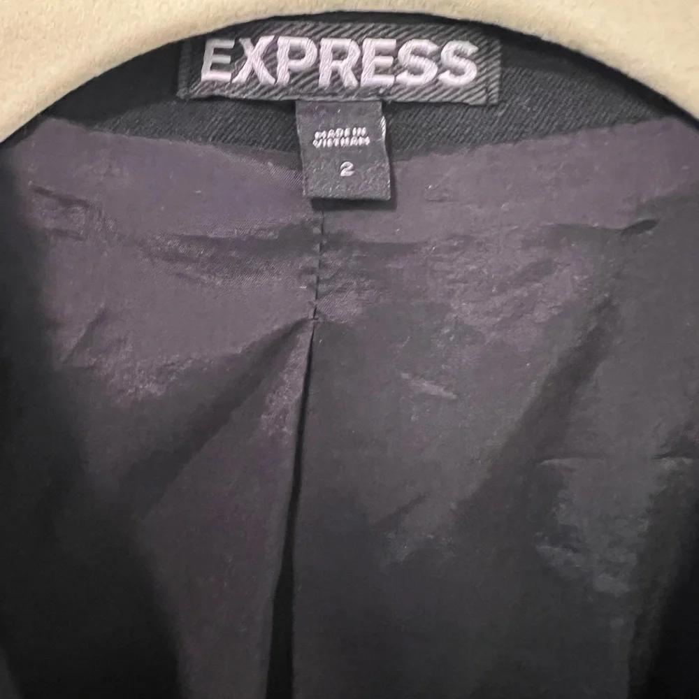 Express Blazer - Picture 3 of 5